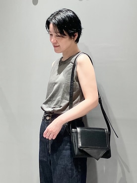 「HIROKO HAYASHI（ヒロコハヤシ）のTRIS（トリス）ショルダーバッグS（ショルダーバッグ、ブラック系）」を使った、mc_hhさん（レディース・156cm）の夏コーディネート