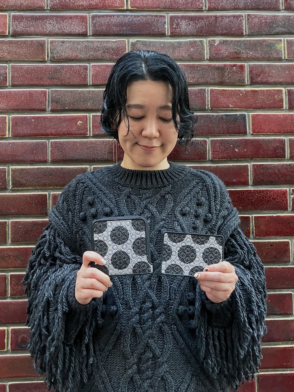 「HIROKO HAYASHI、ヒロコハヤシ、HIROKOHAYASHI、ジラソーレ、ジラソーレポワン、二つ折り財布、カードケース、ドット」｜「HIROKO HAYASHIの【数量限定】GIRASOLE POINT（ジラソーレ ポワン）ファスナー式二つ折り財布（財布、シルバー系）」を使った、mc_hhさん（レディース・156cm）の秋コーディネートの1枚目の写真