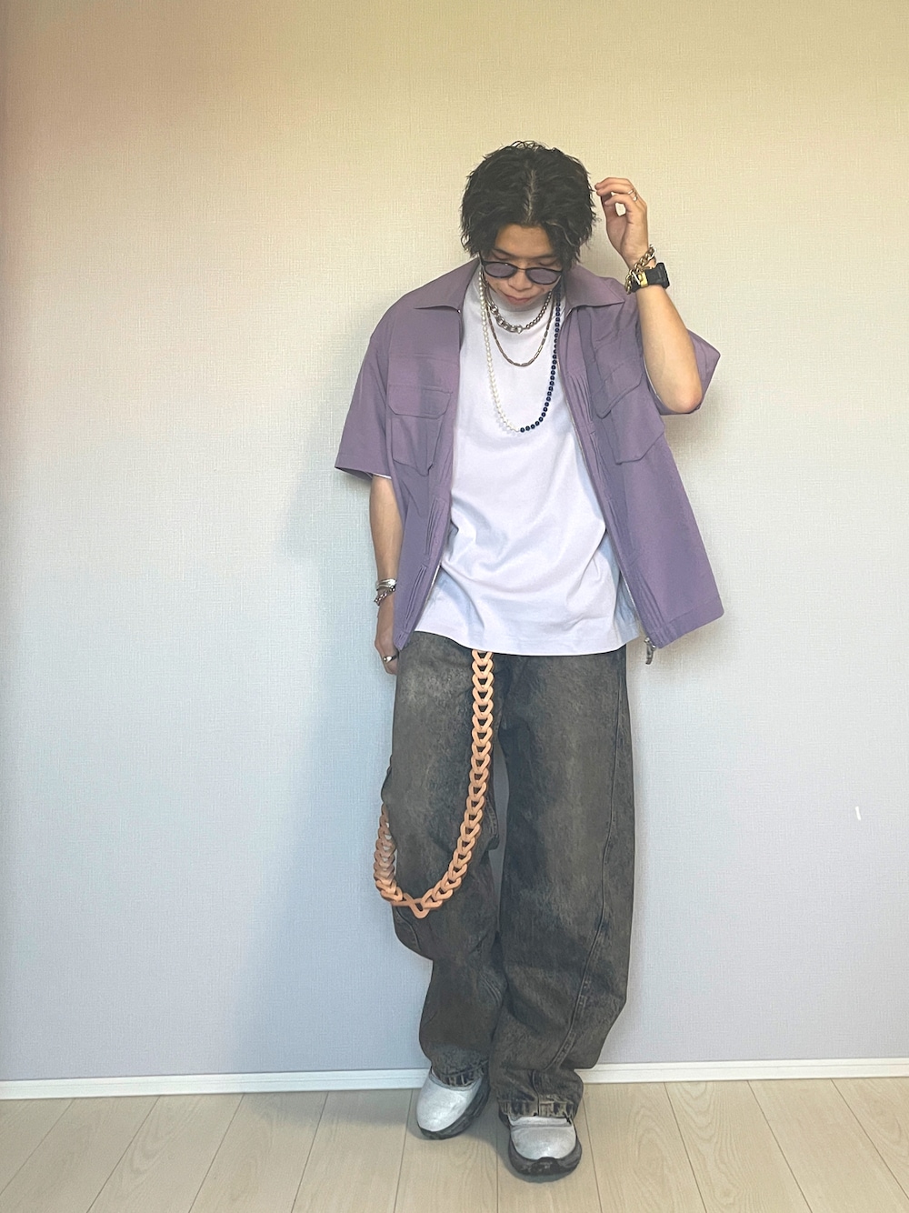 「服好きな人と繋がりたい、おしゃれさんと繋がりたい、メンズファッション、メンズコーデ、カジュアル、カジュアルコーデ、メゾンスペシャル、WYM、WYM LIDNM、パープル、デニム、デニムコーデ、シャツスタイル、NODZOKU、サングラス」｜「MAISON SPECIALの《UNISEX》【SPECIAL SHOES FACTORY COLLABORATION】Vibram Sole Lace-Up Boots Made In TOKYO/東京産ビブラムソールレースアップブーツ【MAISON SPECIAL/メゾンスペシャル】（ブーツ、ホワイト系）」を使った、UW168さん（メンズ・175cm）の秋コーディネートの1枚目の写真