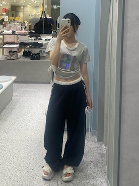 「アイテム（スウェットパンツ）」を使った、momonyan._さん（レディース・154cm）の夏コーディネート