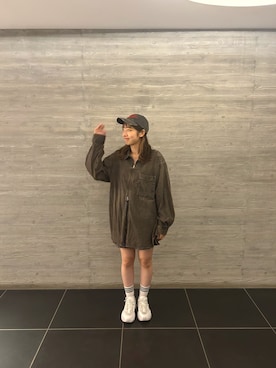 「スニーカー好きと繋がりたい」｜miyabiさん（レディース・167cm）の秋コーディネート