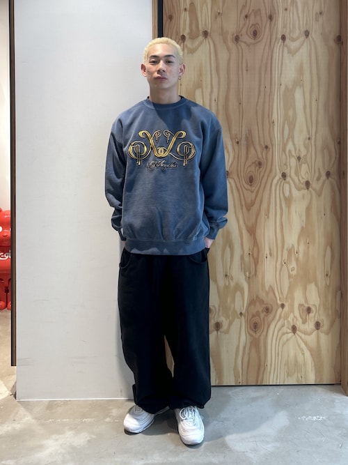 EMBROIDERED BLEACHED CREWNECK SWEATSHIRT（スウェット）｜XLARGE