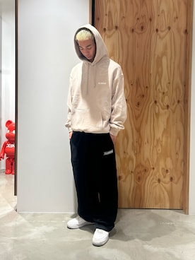 「アイテム（スウェット）」を使った、中野 翔太さん（メンズ・168cm）の秋コーディネート