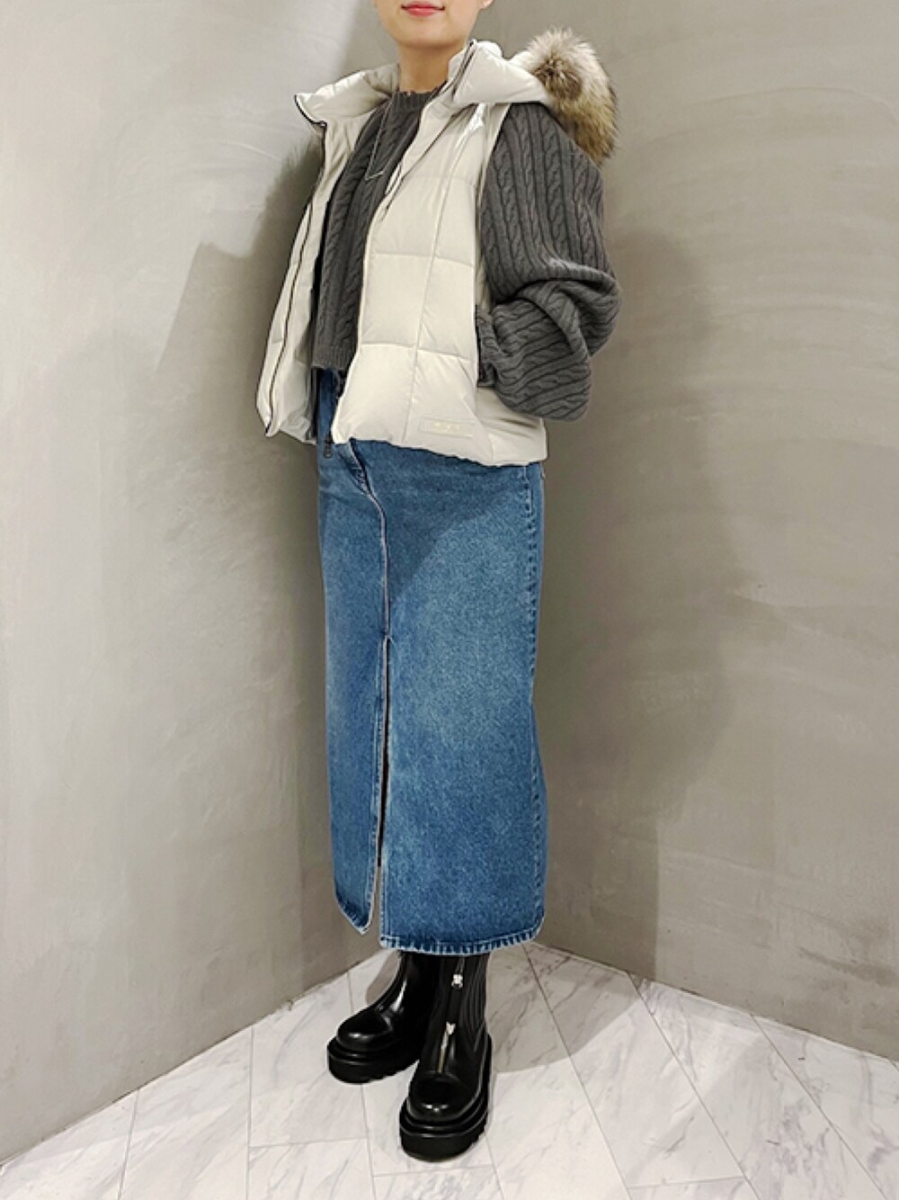 「TATRAS、MSGM、タトラス、TOGApulla、CURRENTAGE、トーガプルラ、カレンテージ、マリアブラック、mariablack、styleandedit」｜「TATRASのアイテム（ジャケット/アウター、ホワイト系）」を使った、ジェイアール名古屋タカシマヤさん（レディース・160cm）の秋コーディネートの1枚目の写真