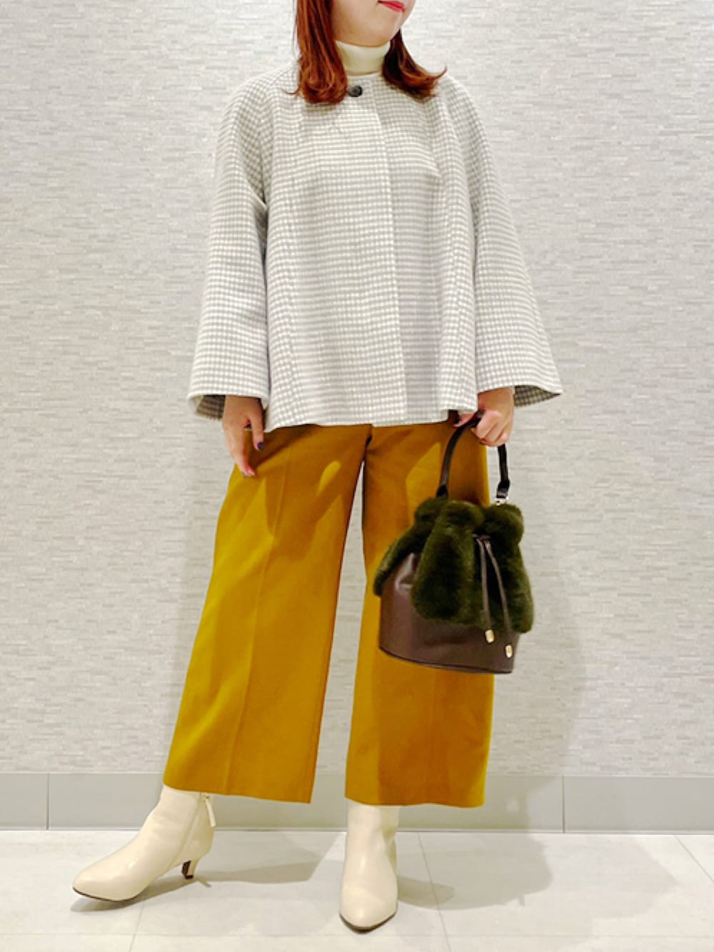 「コート、カラーパンツ、ワイドパンツ、マスタード、ショートコート、チドリ柄、reflect、リフレクト」｜「Reflectのアイテム（ジャケット/アウター、グレー系）」を使った、ジェイアール名古屋タカシマヤさん（レディース・154cm）の秋コーディネートの1枚目の写真