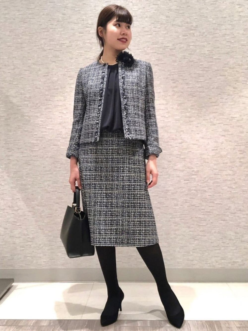 「セレモニー、ハレの日、アンタイトル、ジャケットスタイル、セットアップ、春コーデ、オケージョン、卒業式、入学式、ジャケット」｜「UNTITLEDのアイテム（ジャケット/アウター、ブラック系）」を使った、ジェイアール名古屋タカシマヤさん（レディース・160cm）の冬コーディネートの1枚目の写真