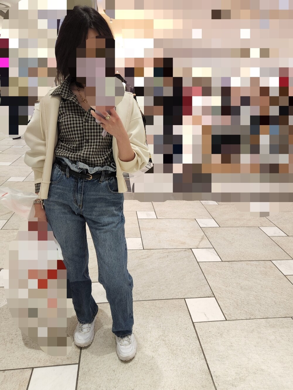 みかん大福さんの「ボリュームスリーブチェックブラウス（N WITH.）」を使ったコーディネートの1枚目の写真