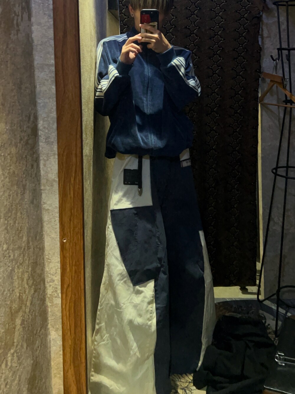 「リメイク、再構築、秋服準備はじめました、秋服コーデ、ootd、トラックジャケット、着回しコーデ」｜「usedのアイテム（デニムパンツ、ブルー系）」を使った、ゆうさん（メンズ・172cm）の秋コーディネートの1枚目の写真