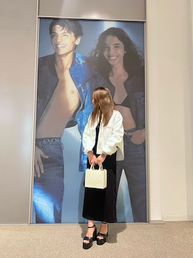 「アイテム（デニムジャケット、ホワイト系）」を使った、mikaさん（レディース・151cm）の春コーディネート