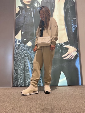 「ARMANI EXCHANGE（アルマーニエクスチェンジ）の【A|X アルマーニ エクスチェンジ】ブラッシュドリブ　フーデッドジップアップパーカー（スウェット）」を使った、mikaさん（レディース・151cm）の秋コーディネート