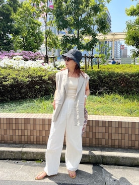 「アイテム（ハット、ブラウン系）」を使った、山下公留子さん（レディース・167cm）の春コーディネート