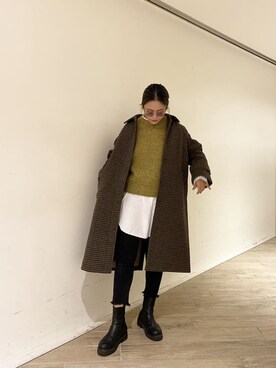 「アイテム（その他アウター、ブラウン系）」を使った、山下公留子さん（レディース・167cm）の秋コーディネート