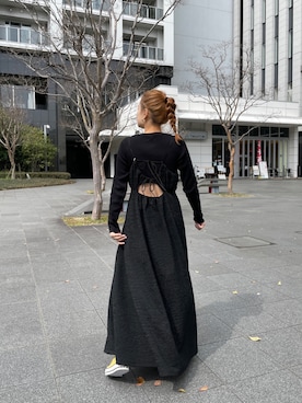 「Ungrid（アングリッド）のバックオープンフィットロングスリーブTee（Tシャツ/カットソー）」を使った、関 侑梨乃さん（レディース・156cm）の春コーディネート