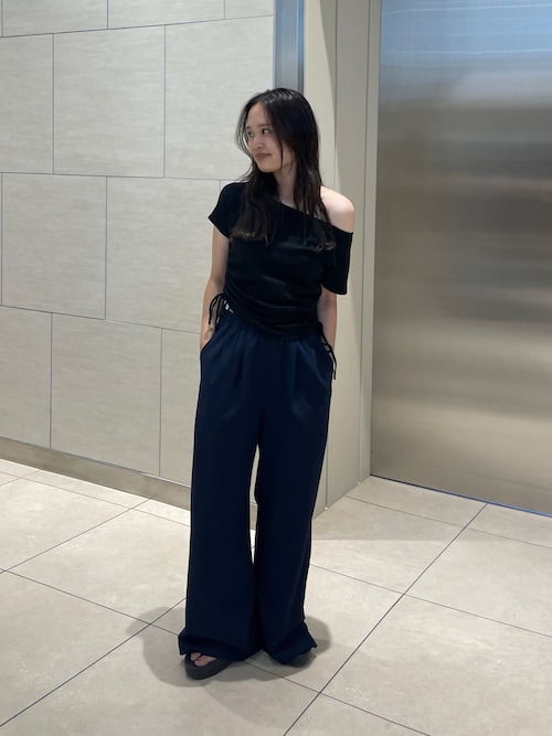 ラインデザインラフタックパンツ
