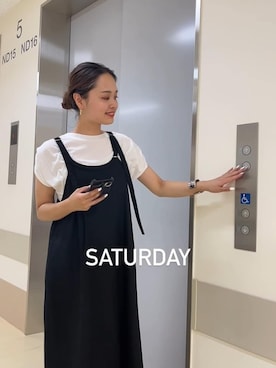 「オフホワイト」｜「アイテム（アクセサリー）」を使った、関 侑梨乃さん（レディース・156cm）の夏コーディネート