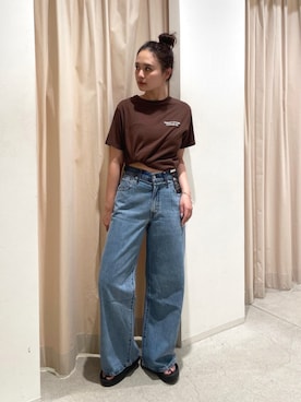 「Ungrid（アングリッド）のLevi's別注 CINCH WIDE LEG REMAKE DENIM（デニムパンツ、ブルー系）」を使った、関 侑梨乃さん（レディース・156cm）の夏コーディネート