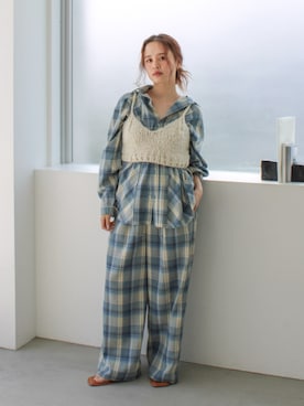 「Ungrid（アングリッド）のリメイクデザインチェックシャツ（シャツ/ブラウス、ブルー系）」を使った、関 侑梨乃さん（レディース・156cm）の夏コーディネート