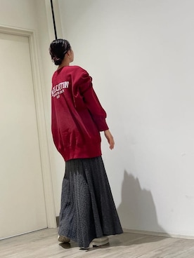 「コーディネート」｜「アイテム（スウェット）」を使った、関 侑梨乃さん（レディース・156cm）の秋コーディネート