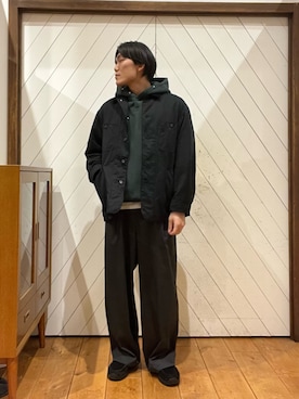 「アイテム（カバーオール）」を使った、今村秀さん（メンズ・178cm）の秋コーディネート