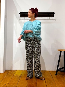 「URBAN RESEARCH DOORS（アーバンリサーチドアーズ）のリネンドロストドルマンブラウス（シャツ/ブラウス、グリーン系）」を使った、kazueさん（レディース・158cm）の春コーディネート