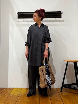 「URBAN RESEARCH DOORS（アーバンリサーチドアーズ）の『WEB/一部店舗限定カラー』ラミーコットンビックシャツ（シャツ/ブラウス、グレー系）」を使った、kazueさん（レディース・158cm）の春コーディネート