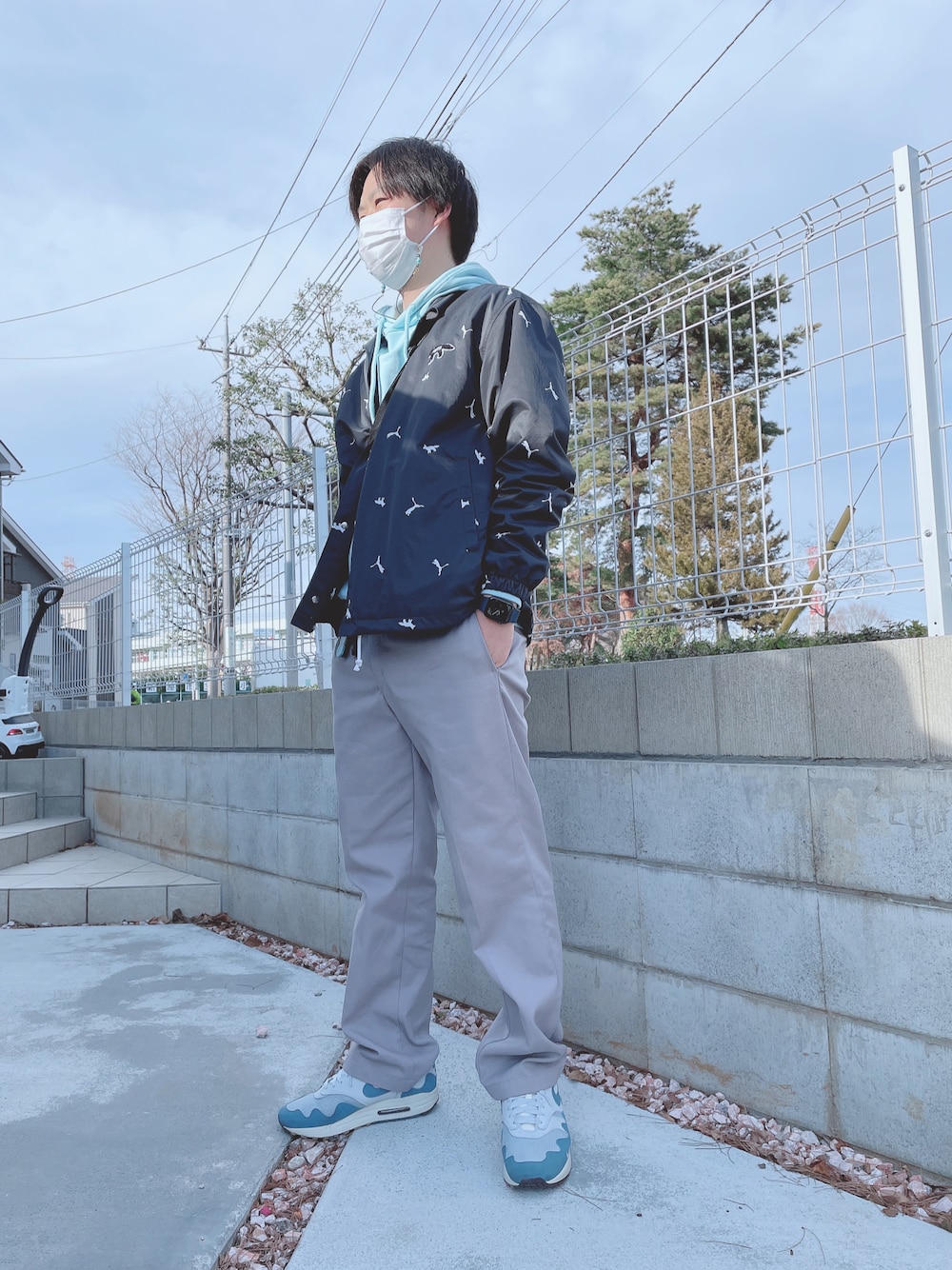 新品 MAISON KITSUNE×puma コラボ 総柄 コーチジャケット - ナイロン 新品 MAISON KITSUNE×puma コラボ 総柄 コーチジャケット - ナイロン