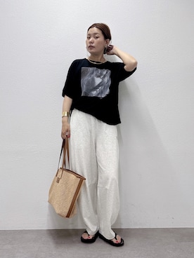 「OOFOS(ウーフォス)のアイテム」を使った、remiさん(レディース・168cm)の春コーディネート