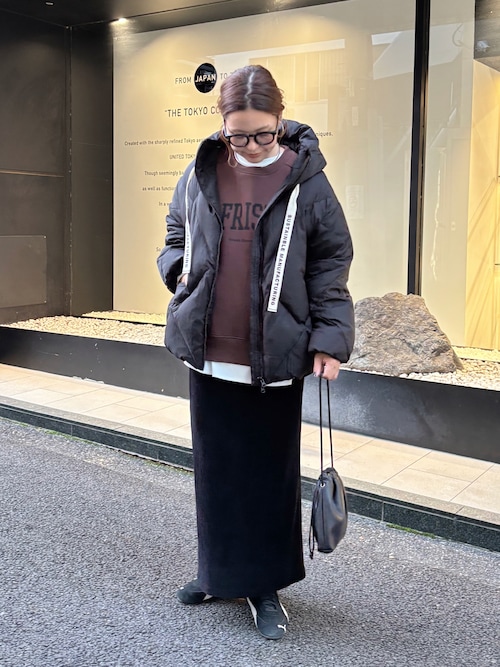 リサイクルダウンジップアップフードジャケット（ダウンジャケット