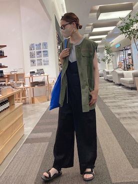 「ジレ」｜「アイテム（サロペット/オーバーオール）」を使った、remiさん（レディース・168cm）の夏コーディネート