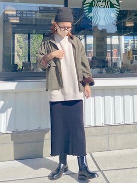 「ナロースカート」｜「アイテム（ミリタリージャケット）」を使った、remiさん（レディース・168cm）の秋コーディネート