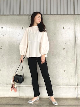 「袖ボリューム」｜「アイテム（バレエシューズ）」を使った、MADEMOISELLE ROPE' STAFF STYLINGさん（レディース・170cm）の秋コーディネート
