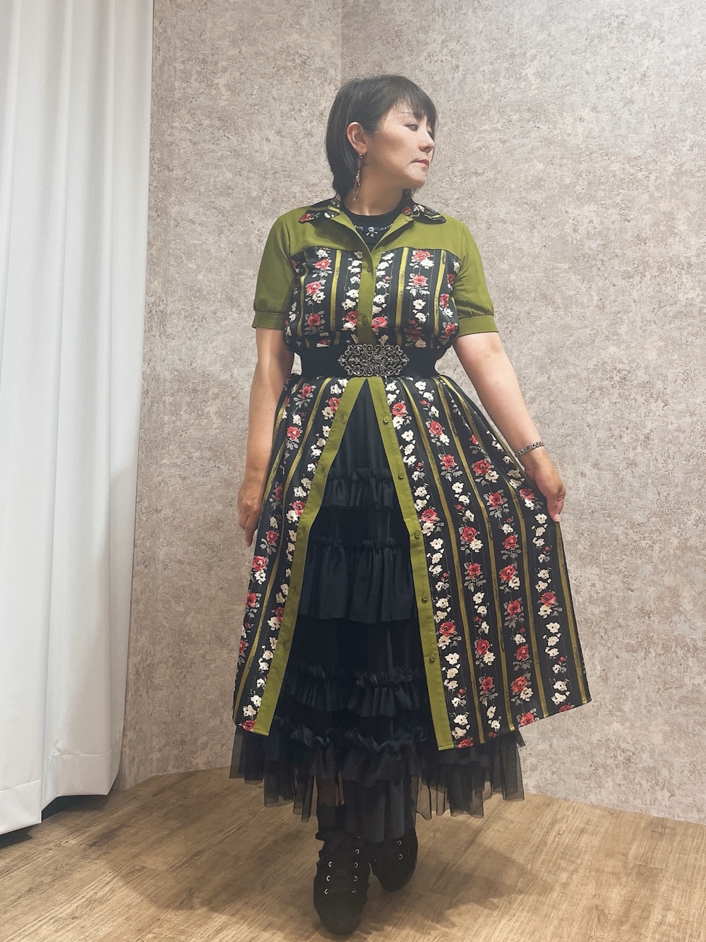 「お出かけコーデ、ワンピース、夏コーデ、axes femme、大人ファッション、ロングスカート、夏服コーデ、ワンピースコーデ」｜「axes femmeの花柄シャツワンピース（ワンピース、ブラック系）」を使った、ジョーさん（レディース・161cm）の夏コーディネートの1枚目の写真
