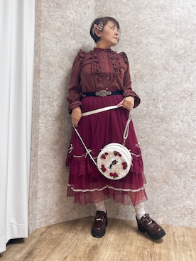 「アイテム（チャーム）」を使った、ジョーさん（レディース・161cm）の秋コーディネート