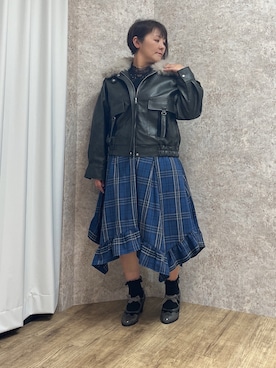「アイテム（タンクトップ）」を使った、ジョーさん（レディース・161cm）の秋コーディネート