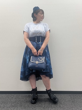 「アイテム（イヤリング）」を使った、ジョーさん（レディース・161cm）の夏コーディネート