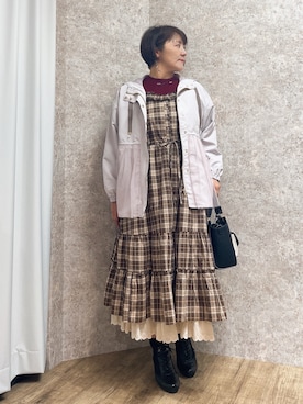 「アイテム（その他アウター、ピンク系）」を使った、ジョーさん（レディース・161cm）の秋コーディネート