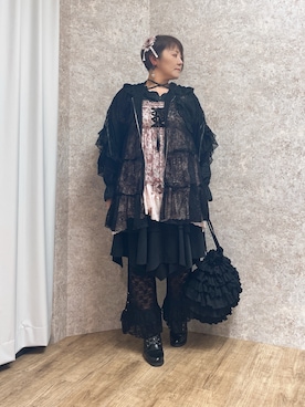 「アイテム（チャーム）」を使った、ジョーさん（レディース・161cm）の秋コーディネート