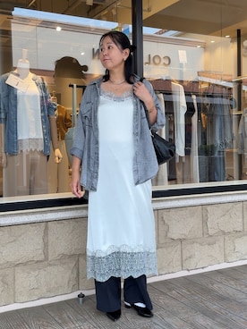 「Jena espace merveilleux(ジェナ エスパスメルヴェイユ)の【販売後即完売】【夏も着れる】テンセルデニムシャツ(Shirts、グレー系)」を使った、Mikiさん(レディース・163cm)の秋コーディネート