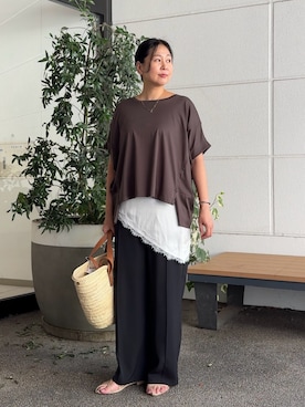 「Jena espace merveilleux(ジェナ エスパスメルヴェイユ)のリラックスカットソー(T Shirts、グレー系)」を使った、Mikiさん(レディース・163cm)の夏コーディネート