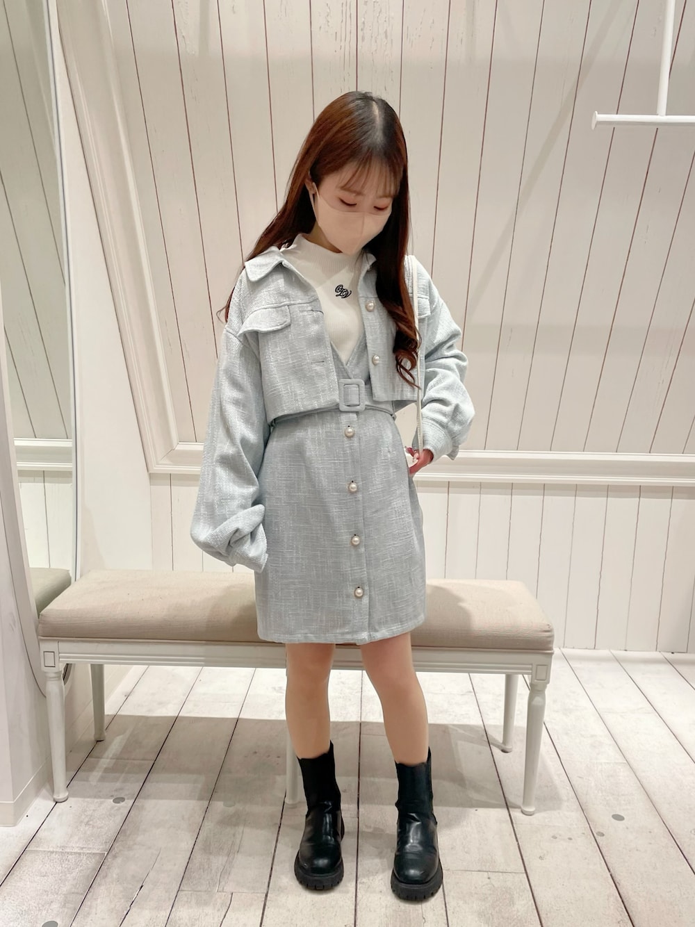 「オリーブ デ オリーブ(OLIVE des OLIVE)、骨格ウェーブ、低身長、着回しコーデ、セットアップ、ジャケット、ジャンパースカート、ジャンスカ、春コーデ、春カラー、お出かけコーデ、カジュアルガーリー、きれいめカジュアル、ニット、プチプラ」｜「OLIVE des OLIVEのクロップドツイードジャケット（テーラードジャケット、グリーン系）」を使った、yuriさん（レディース・152cm）の冬コーディネートの1枚目の写真