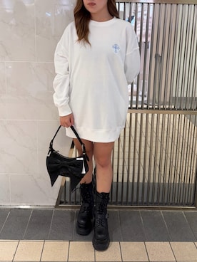 「EVRIS（エヴリス）のアイテム（トップス）」を使った、原田玲奈さん（レディース・153cm）の秋コーディネート