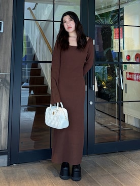 「EVRIS（エヴリス）のアイテム（バッグ）」を使った、原田玲奈さん（レディース・153cm）の春コーディネート