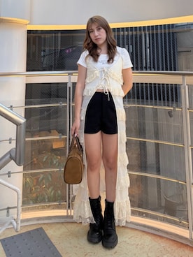 「EVRIS（エヴリス）のアイテム（パンツ）」を使った、原田玲奈さん（レディース・153cm）の夏コーディネート