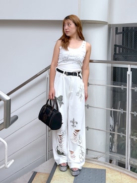 「EVRIS（エヴリス）のアイテム（パンツ）」を使った、原田玲奈さん（レディース・153cm）の夏コーディネート
