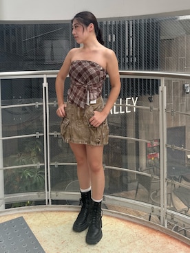 「アイテム（デニムスカート）」を使った、原田玲奈さん（レディース・153cm）の夏コーディネート