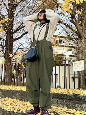 「ミリタリーコーデ」｜「アイテム（サロペット/オーバーオール）」を使った、ももマールさん（レディース・157cm）の冬コーディネート