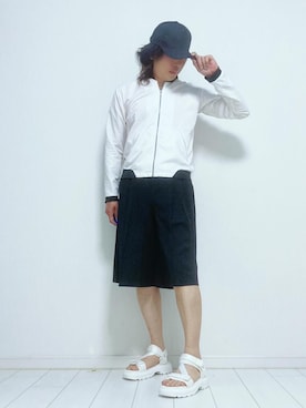 「アイテム（ジャージ）」を使った、miyabiさん（レディース・168cm）の夏コーディネート
