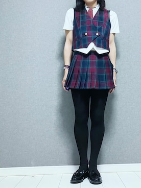 「カワチヤのアイテム（スーツベスト、レッド系）」を使った、miyabiさん（レディース・168cm）の春コーディネート