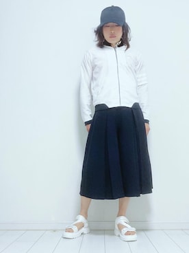 「アイテム（ジャージ）」を使った、miyabiさん（レディース・168cm）の夏コーディネート