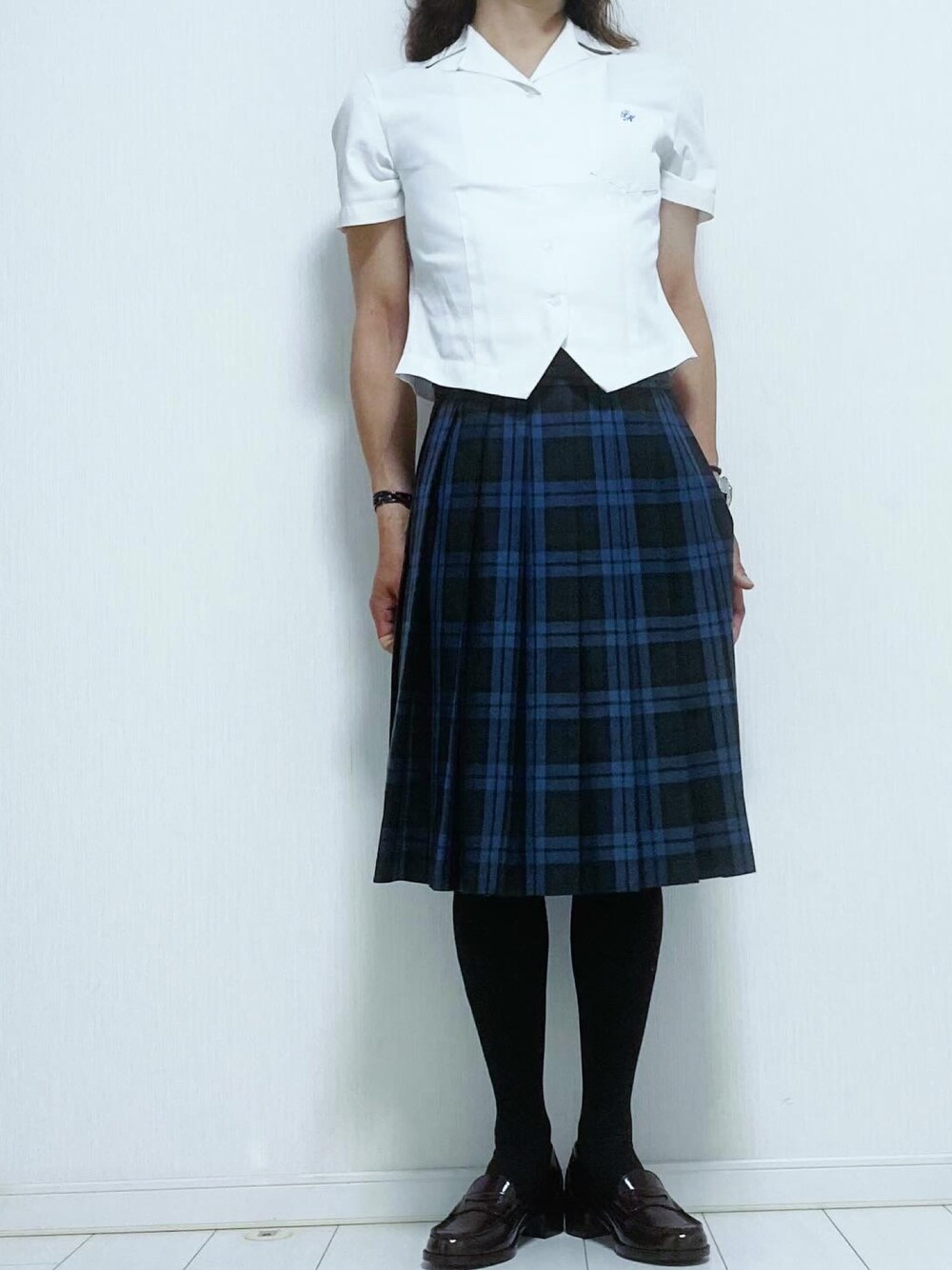 「ローファー、ハイソックス、チェックスカート、青チェック、スクールブラウス、オーバーブラウス、制服、スクールガール」｜「HARUTAのアイテム（ローファー、ブラウン系）」を使った、miyabiさん（レディース・168cm）の春コーディネートの1枚目の写真